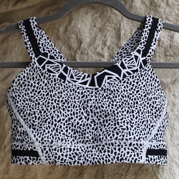 \Lululemon\• Rack Pack Bra - Picture 2 of 11
